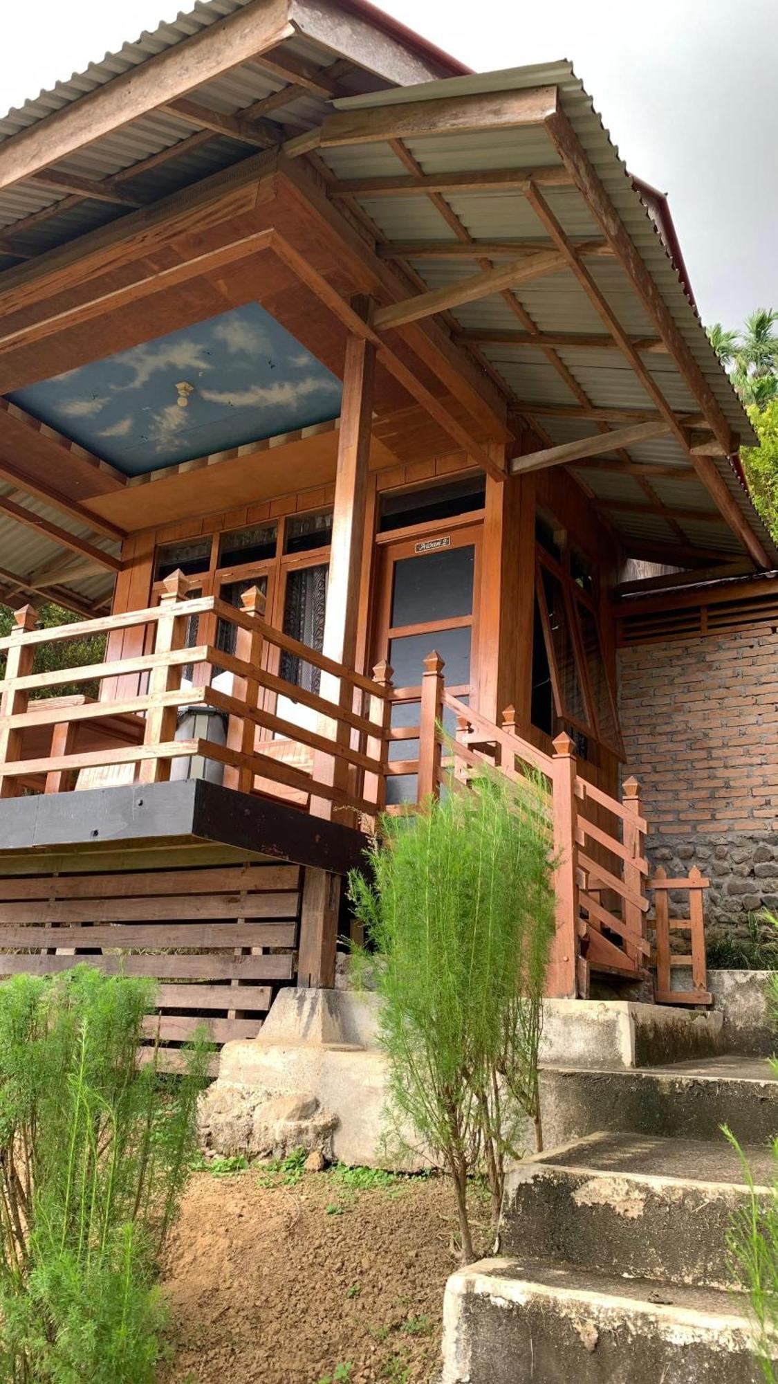 Bagoes View Cottages Maninjau Exterior photo