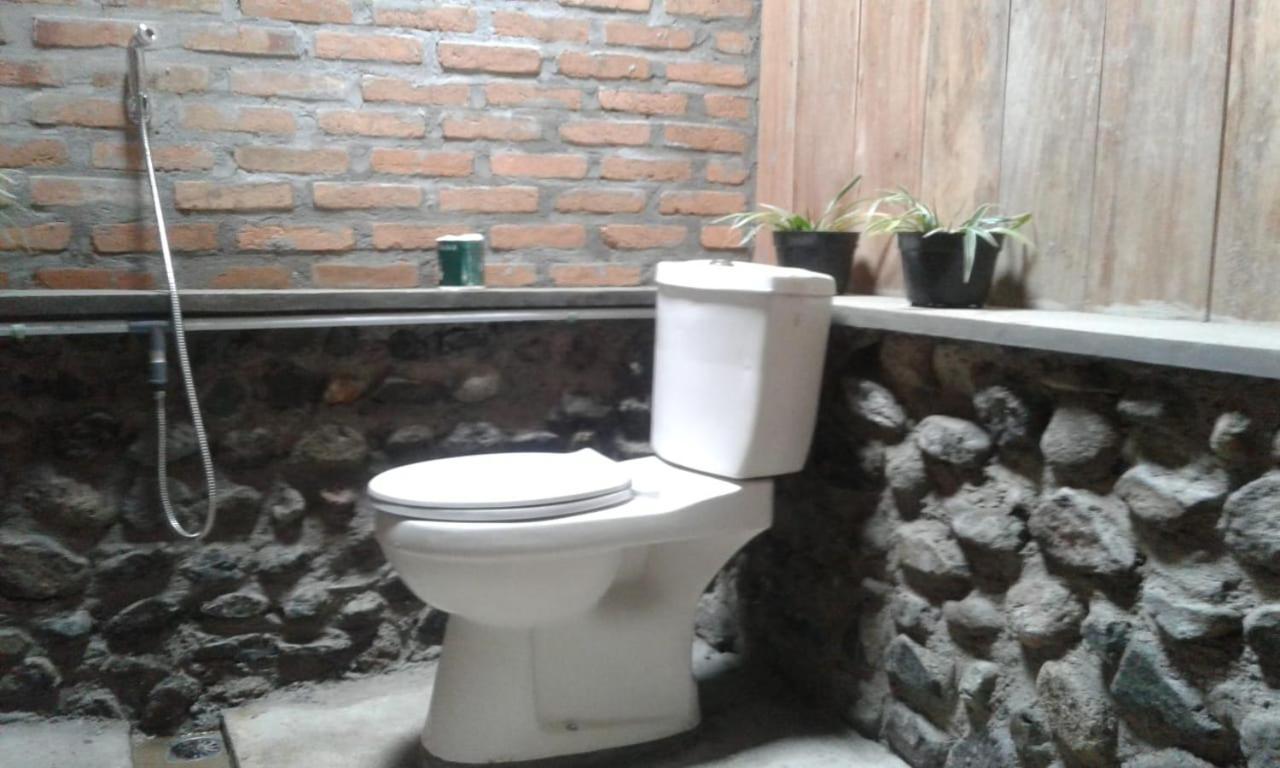 Bagoes View Cottages Maninjau Exterior photo
